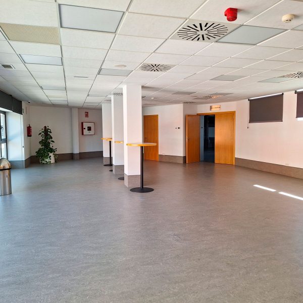 Vestíbulo sala J. Maritain